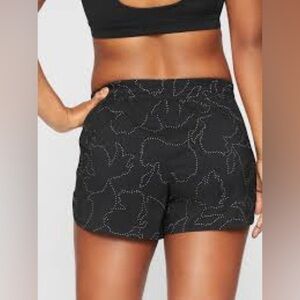 ATHLETA RACER RUN REFLECTIVE SHORT 4.5" Size Small